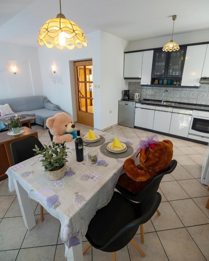 Apartments Rezek Supetarska Draga Dış mekan fotoğraf