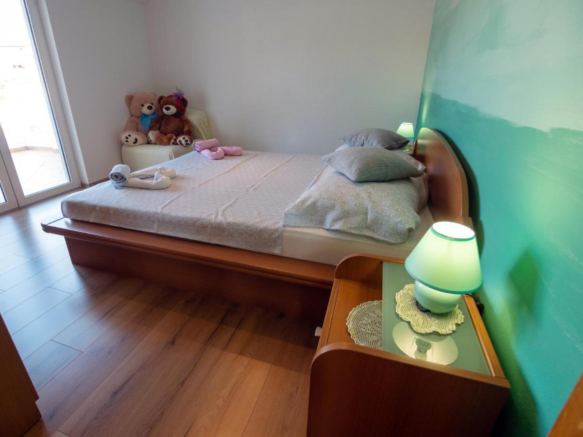 Apartments Rezek Supetarska Draga Dış mekan fotoğraf