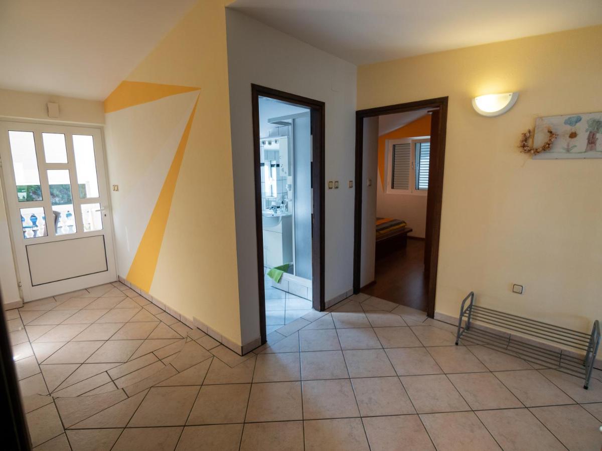 Apartments Rezek Supetarska Draga Dış mekan fotoğraf