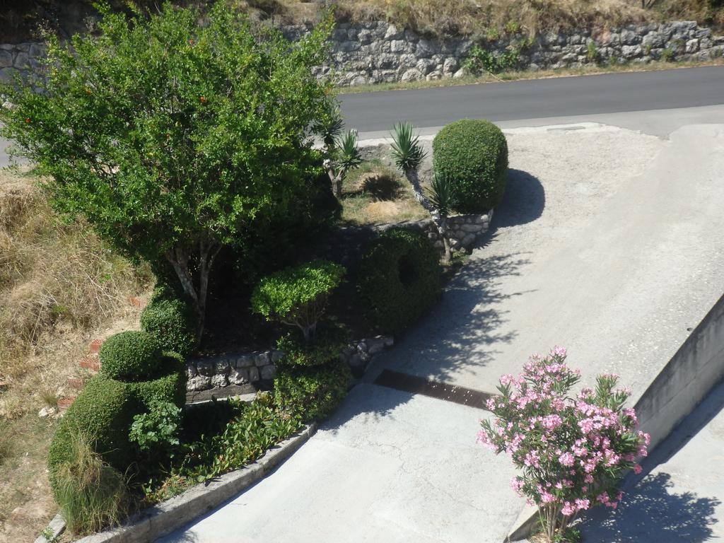 Apartments Rezek Supetarska Draga Dış mekan fotoğraf