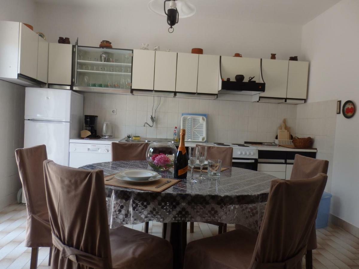 Apartments Rezek Supetarska Draga Dış mekan fotoğraf